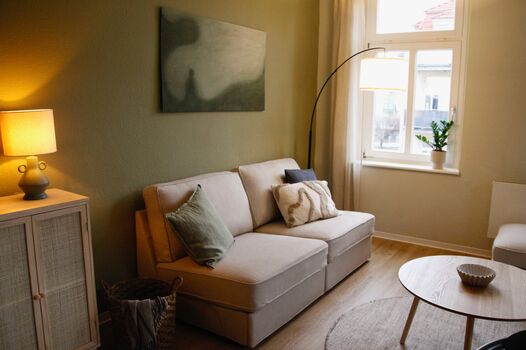 Wohn-/Schlafzimmer mit 2 Schlafcouches - Monteurswohnung Unterkunft Zimmer Dresden