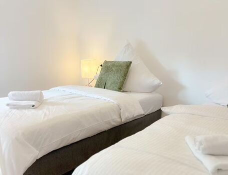 Helle Wohnung mit Blick ins Grüne Bild 2