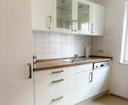 Helle Wohnung mit Blick ins Grüne Bild 3