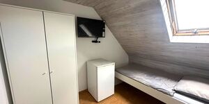 Große Monteur Wohnung 4 Zimmer für 7 Personen in Weinsberg Bild 3