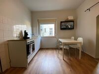 EMAS 5 / Whg. mit 3 Einzelbetten, WLAN, Küche, Waschmaschine Picture 2