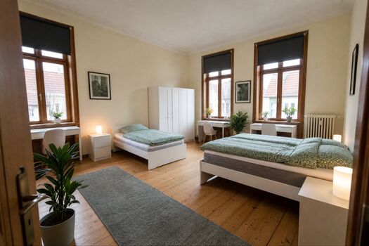 FL24 / TOMASZ-LIVING in LECK - Einzelbetten + TV Bild 2