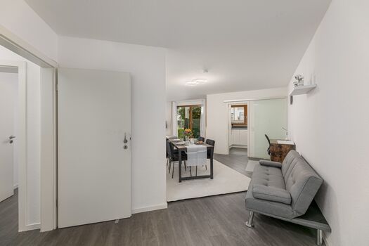 Monteurwohnung Weil der Stadt, WLAN, Parkplatz, große Betten Bild 2