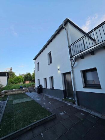 Außenbereich mit eigenem Eingang, Garten und Terrasse