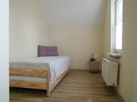 zwei Stapelbetten je 0,80x2,00m Bett