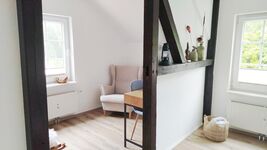angrenzend zum Schlafzimmer zusätzlicher Raum