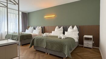 Große Innenstadt Wohnung im Zentrum von Kiel für Gruppen Bild 2
