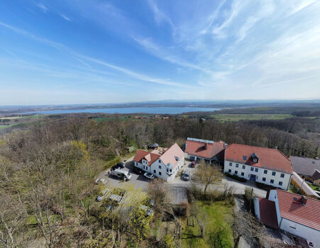 Hotel Kreuzbergbaude Bild 1