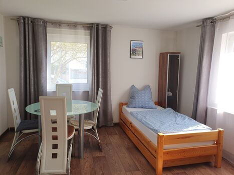 Zentral schlafen, flexibel wohnen – Zimmer in Burghausen Bild 3