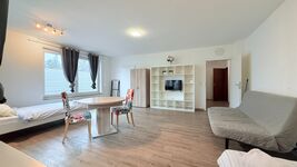 Modernes Apartment in Kronshagen/Kiel | Balkon u. Parkplatz Bild 10