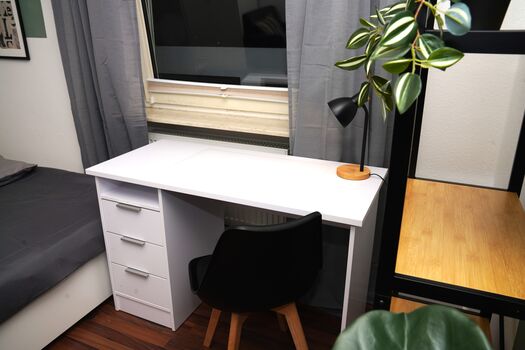 Modern möblierte Zimmer in Nürnberg - Azubis Studenten Monteure -pro Mon Bild 5