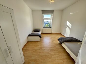 2. Schlafzimmer