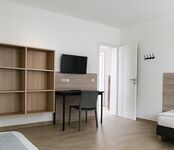 Zimmer mit TV und Wi-Fi