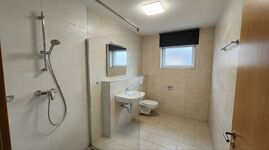 GK32 / TOMASZ-LIVING in WÜRSELEN - Helle, große Zimmer Bild 7