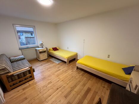 Komplette Monteurwohnung mit mehreren Schlafzimmern bis 8 Personen Bild 4