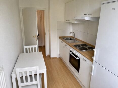 FL7 / TOMASZ-LIVING in HARRISLEE - Modern | Sauber Bild 2