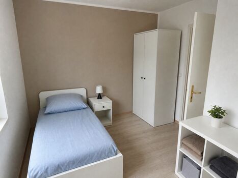 FL7 / TOMASZ-LIVING in HARRISLEE - Modern | Sauber