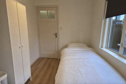 FL7 / TOMASZ-LIVING in HARRISLEE - Modern | Sauber Picture 2