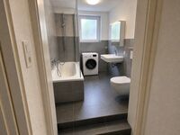 FL7 / TOMASZ-LIVING in HARRISLEE - Modern | Sauber Picture 4