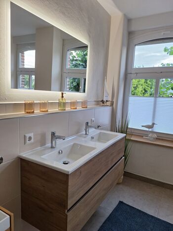 Großzügiges Badezimmer