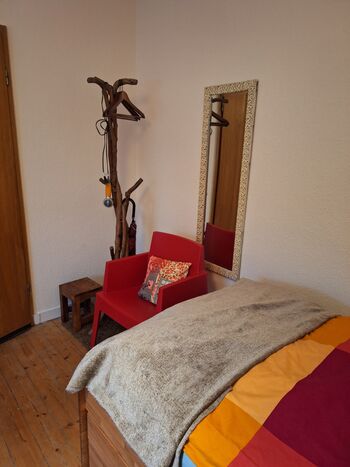 15 qm grosses möbliertes Zimmer, preiswert, ruhig, zentral, Picture 5