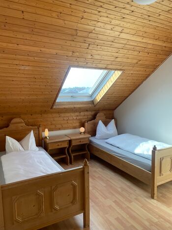 Einzel-, Doppel- und Dreibettzimmer für Monteure in Passau Bild 3