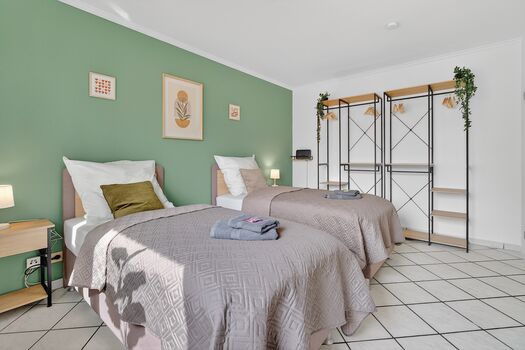 HOME FOR YOU I 3-Bettzimmer für 6 Personen I Bocholt Bild 3