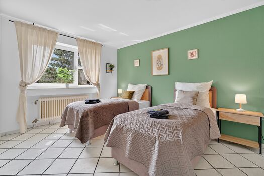 HOME FOR YOU I 3-Bettzimmer für 6 Personen I Bocholt Bild 2