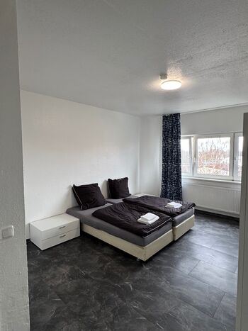 Main Crown Hotel / Apartment Bild 1