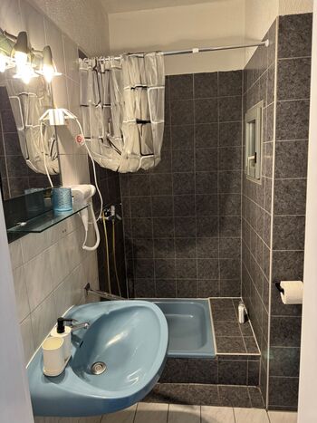 Main Crown Hotel / Apartment Bild 3