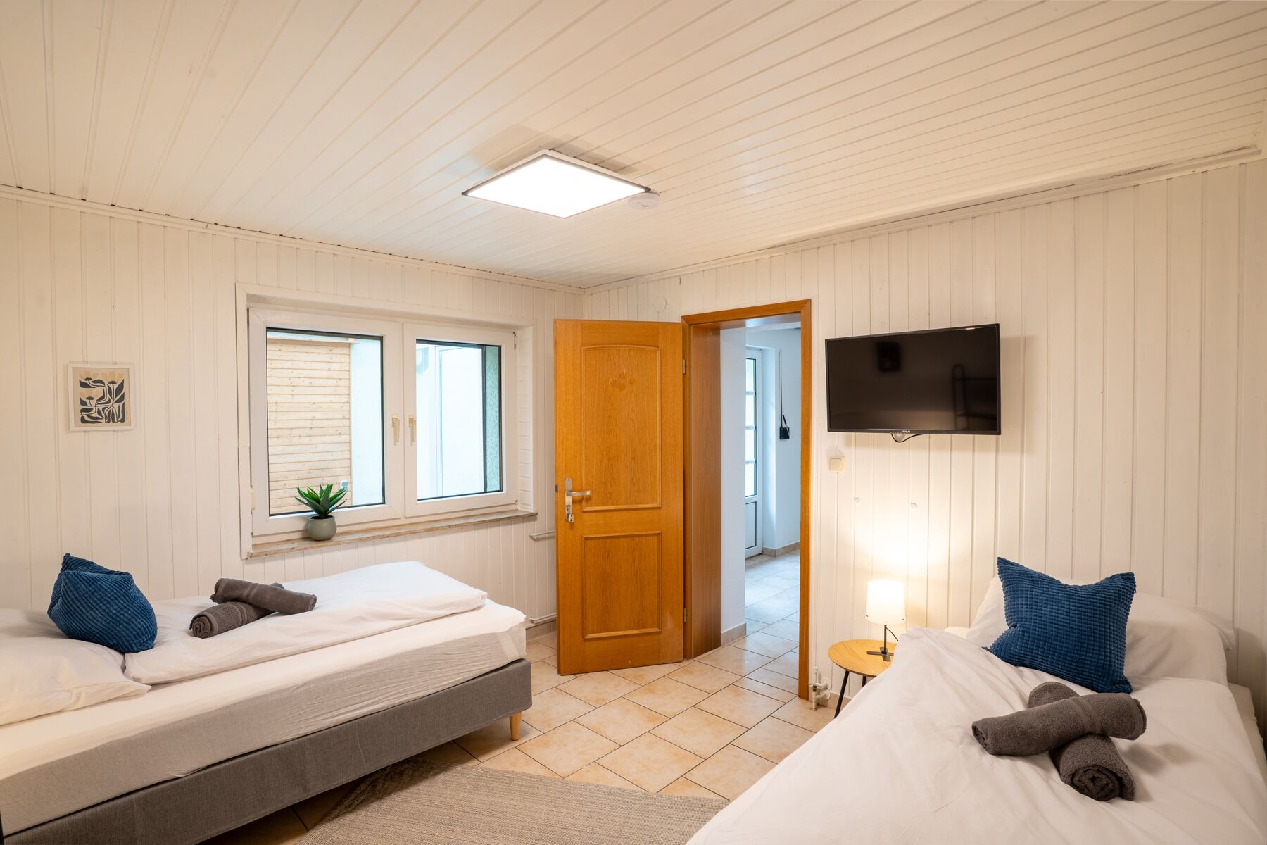 Schlafzimmer 1