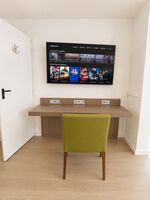 Premium Apartment 6 Betten 3 Schlafzimmer, Küche, Smart-TV, Schreibtisch Bild 7