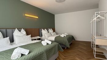 Große Innenstadt Wohnung im Zentrum von Kiel für Gruppen