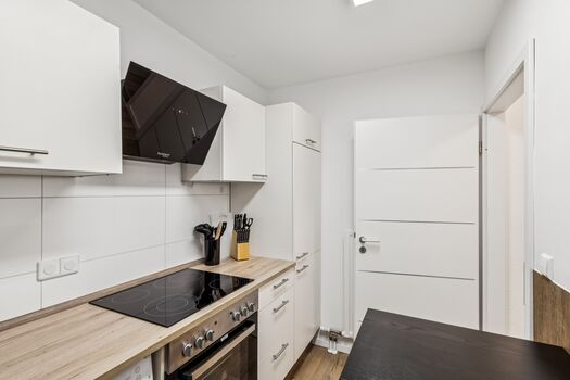 Skyview Apartment mit Balkon und Parkplatz Bild 4