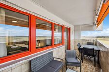 Skyview Apartment mit Balkon und Parkplatz Bild 8