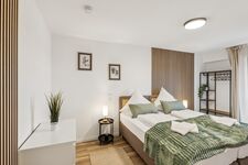 Skyview Apartment mit Balkon und Parkplatz Bild 15