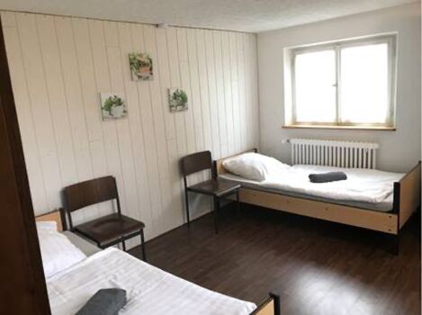 Oberschwaben Zentral Monteurunterkunft - WLAN kostenfreie Parkplätze Bild 2