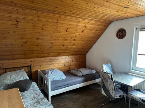 Rooms in a HISTORICAL House, Super Fast Internet-STARLINK Bild 2