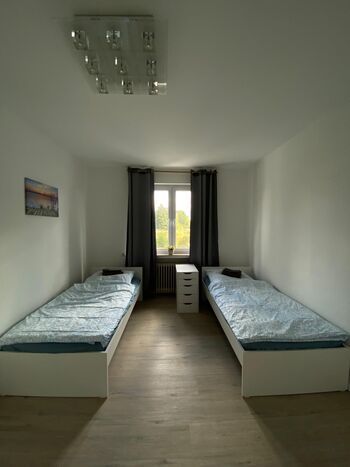 Moderne Monteurvilla in ruhiger Lage für 10 Personen Bild 1