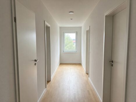 MH7 / TOMASZ-LIVING in ESSEN - Große Gemeinschaftsküche Bild 3