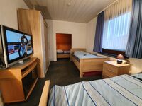 Möblierte Zimmer – WLAN, TV & Parkplätze | Nähe A7 & Flughafen Obrázok 10