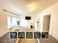 hanS: Hamburg 25 Minuten, Geesthacht 20 Minuten Bild 1