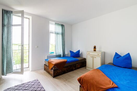 Schlafzimmer 2