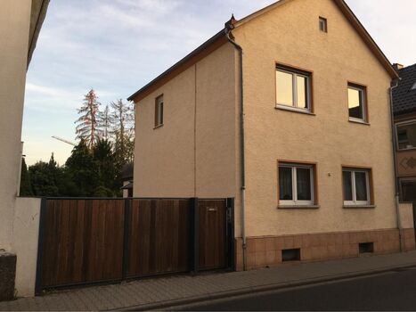 Komfortable Monteurunterkunft Nähe Flughafen – Einzelbetten