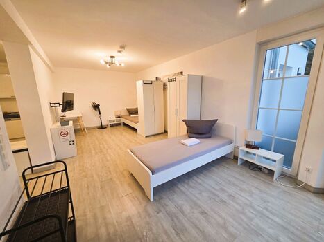 Wohnung vor Frankfurt/Flughafen/Industriepark Höchst Bild 2