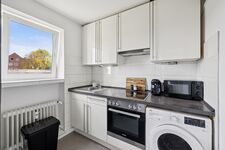 OARA - Multiple Apartments (1-13 Guests) - WIFI - TV - free Parking Bild 30