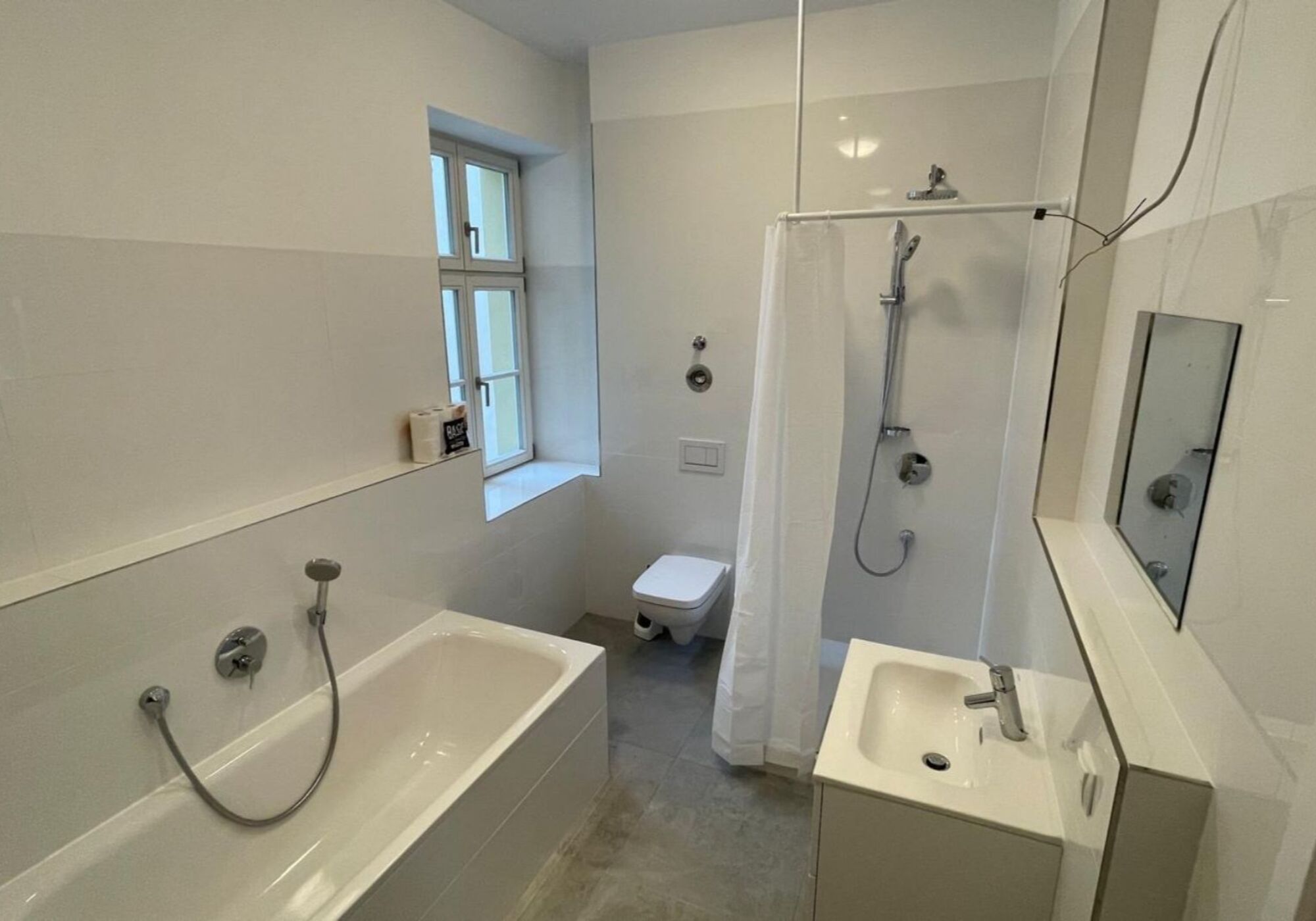 TOMASZ Living In BERLIN OST 007 Monteurzimmer In Berlin 12347 