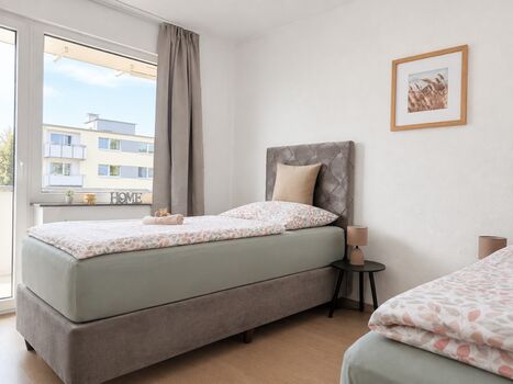 Loft44- Oberhausen, 5. Personen, WIFI, Parkplatz, Balkon
