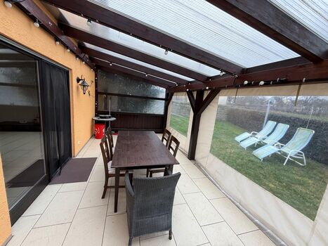 Hochwertiges 11-Personen Monteurhaus mit Wintergarten Bild 4