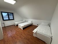 Hochwertiges 11-Personen Monteurhaus mit Einliegerwohnung Zdjęcie 18